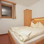 Schoeneben Haus Edelweiss Wald im Pinzgau