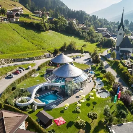 Schoeneben Haus Edelweiss Wald im Pinzgau